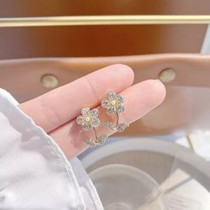 🔴Flower stud earrings gold plated